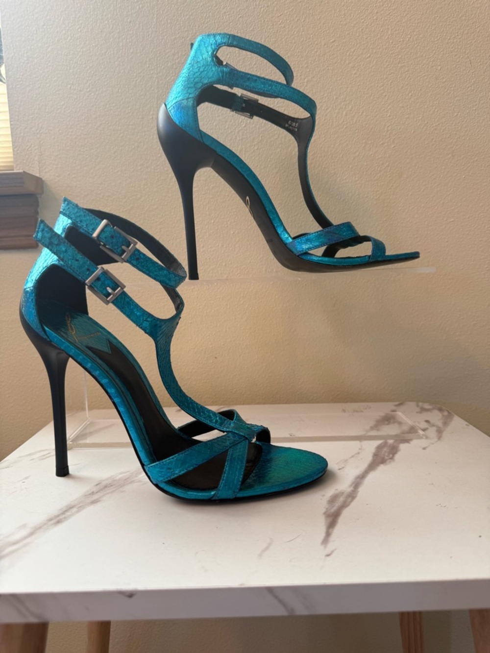 Brian Atwood Laetitia Turquoise Metallic Strappy Stiletto Sandals, GUC, Size 8 - Picture 2 of 14